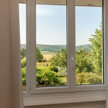 Les Deux Tilleuls Holiday home *